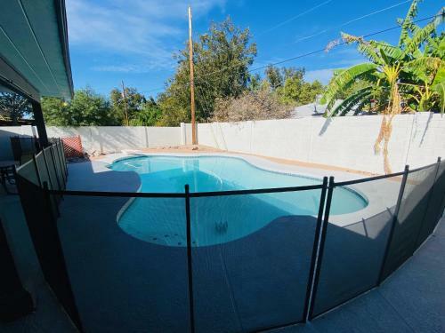 Amazing Mesa Home With Basement! Sleeps 18!