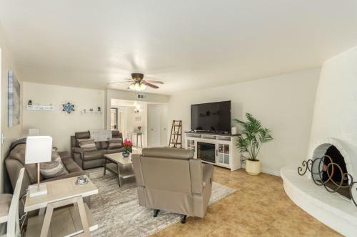 Beautiful 5 Bd 2 Ba/cubs/a's/downtown Mesa/asu/rv