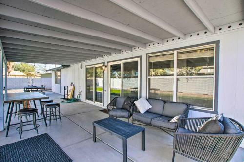 Mesa Home With Fenced Yard, Walk To Sloan Park!