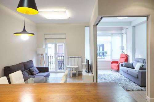 Miramon Apartment By Basquehomes