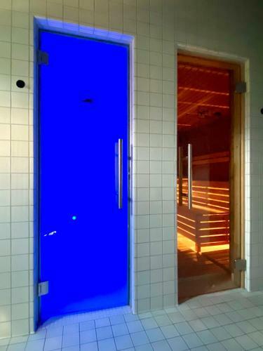 Hotel Tee Room ?eladn� & Wellness