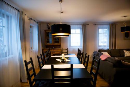 Hostal Vila Apalucha49 ?eladn� - 12 Osob