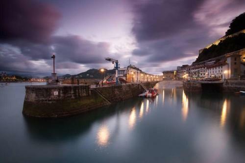 Zurriola Beachfront Luxury Apartment