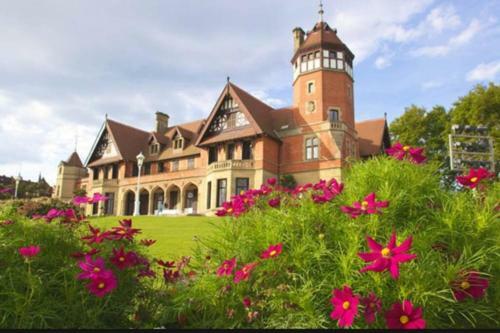 Zurriola Beachfront Luxury Apartment