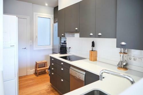 Prim Apartment By Basque Homes