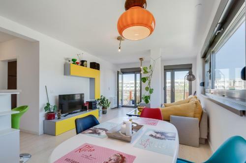 Apartment Chaplin