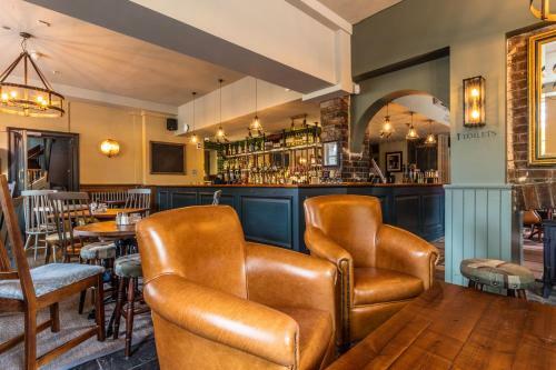 Greyhound Hotel
