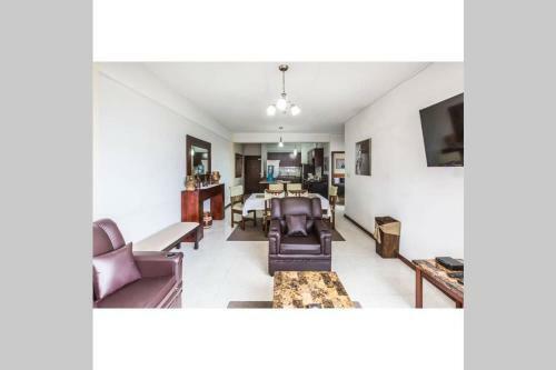 Amazing 2 Bedroom Apartment Zona 14