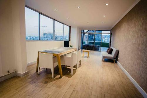 Comfy Apartment - Self Check In & Free Parking