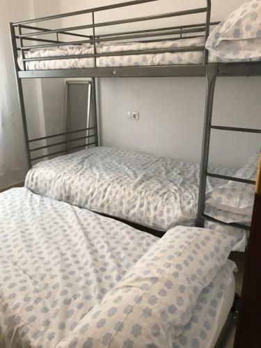 Inviting 2-bed Apartment In Sax Historical Spain