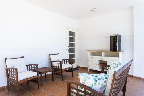 Home2book Stunning Villa Raquel, Pool & View