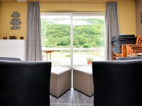 Modern Holiday Home In Hastiere Near Forest