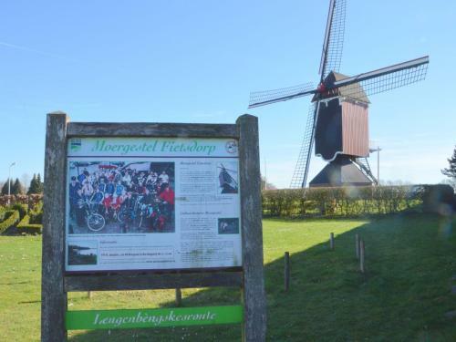 Cozy Holiday Home In Moergestel With Garden