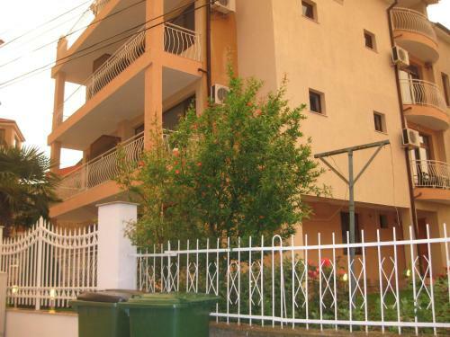 Hostal Guesthouse Opal