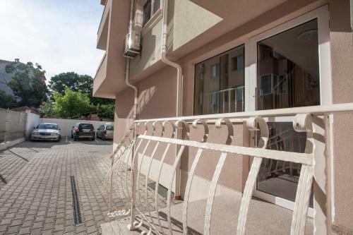 Apart Apartments