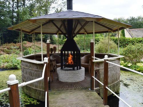 Luxury Bungalow In Drenthe With Pond