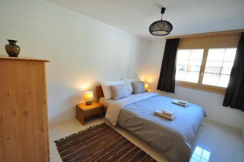 Family Frame Apartment