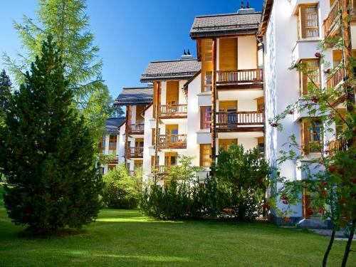 Apartamentos Schweizerhof Ferienwohnungen Lenzerheide 4