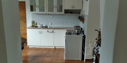 Soukrom� Apartm�n S Terasou U M�chova Jezera