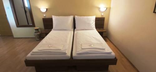Hostal Penzion Pod Z�mkem