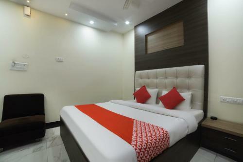 Hotel Oyo 61135 Halwai Association