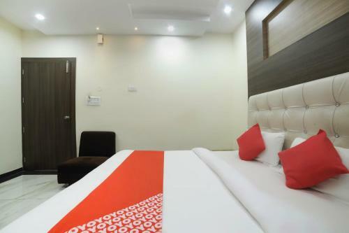 Hotel Oyo 61135 Halwai Association