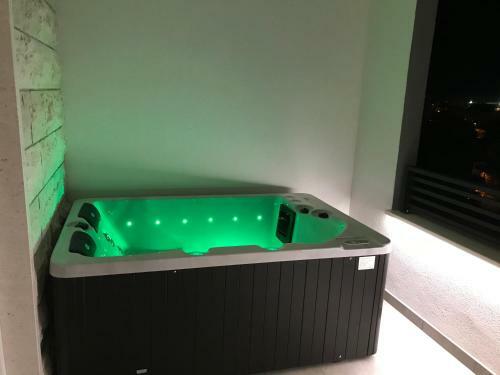 Apartments Tonkita With Jacuzzi