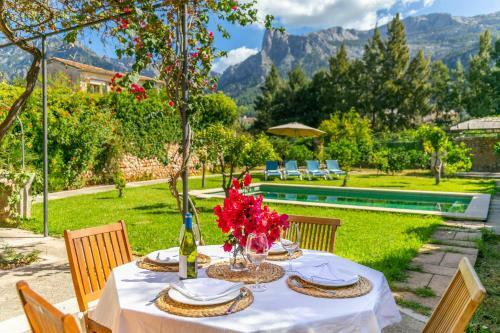 Beautiful Mallorcan Villa With Pool In Soller