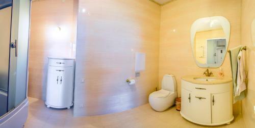 Apartamenty V Arkadiiskom Dvortse S Vidom Na More