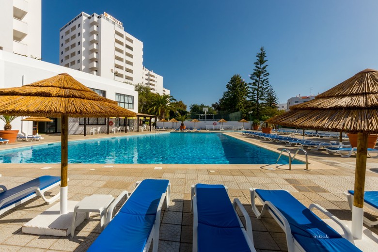 Hotel Apartamentos Turisticos Janelas Do Mar