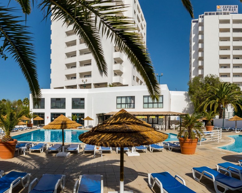 Hotel Apartamentos Turisticos Janelas Do Mar