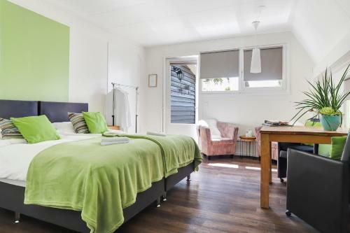 Bed & Breakfast Rheezerstee