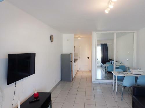 Apartamento En Playa Roca Primer Linea De Mar (05)