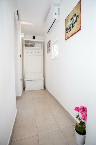 Apartment Vertigo