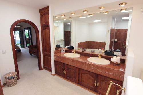 Villa Vista Del Mar - Oceanfront Luxury With Private Pool