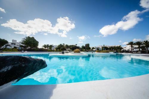 Los Molinos Holidays. 2 Bedrooms Apartment