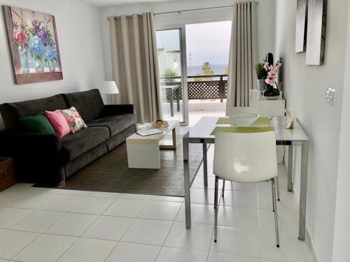 Los Arcos Apartment. Sea View