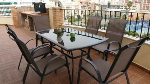 Apartamento �tico Con Piscina Y Barbacoa