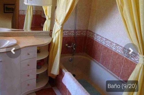 Casa _pareada Con Piscina Y Jardin Privado