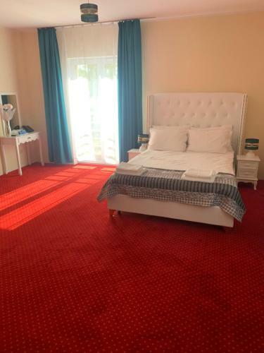 Hotel I Restauracja Admira?