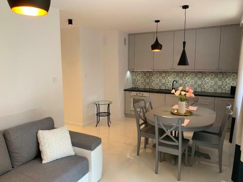 Apartament Zacisze Rose Gold