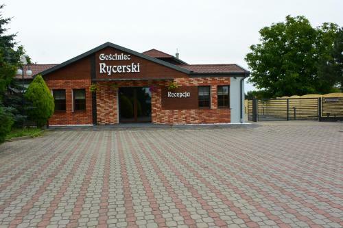 Bed & Breakfast Go?ciniec Rycerski