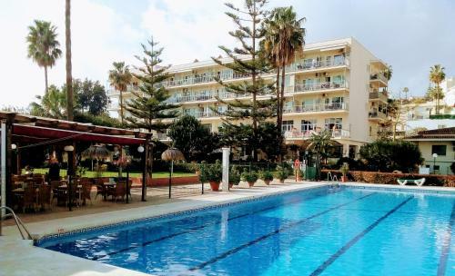 Apartamentos Caravane (carihuela Park)