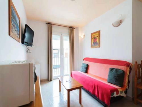 Apartamentos Vicenta Carihuela