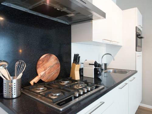 Short Stay Beach Apartment II