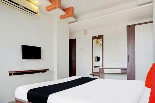 Collection O 81375 Hotel Amruta Deluxe Executive