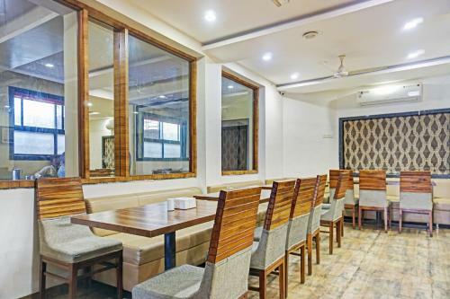 Collection O 81375 Hotel Amruta Deluxe Executive