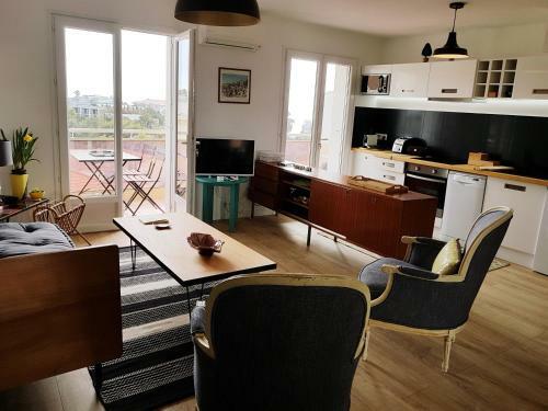 Apartamento Lovely Seaview Flat