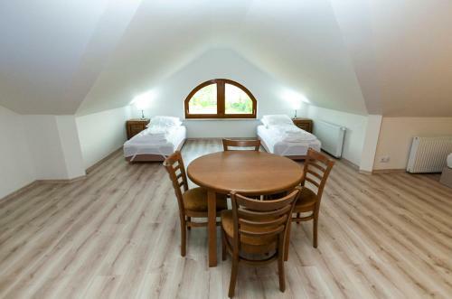 Hostal Apartamenty Sowiog�rskie