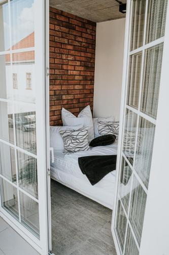 Bed & Breakfast The Loft - Garncarska 1